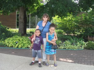 While I was busy in the meeting, my wife and two grandchildren were busy enjoying the arboretum. which includes some nice children's facilities and a cafeteria.